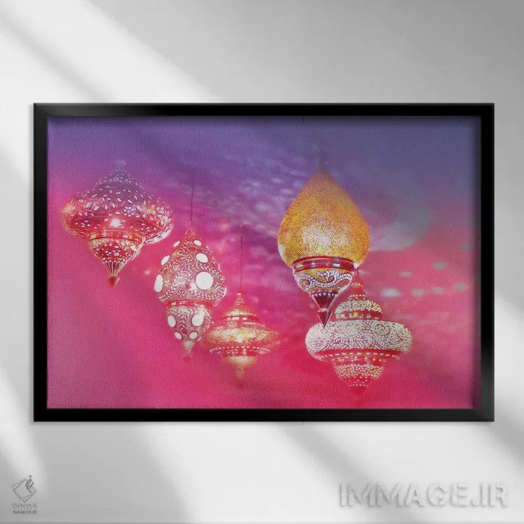 تابلو نورهای جادویی شرقی و عشق اثر بلی - نمای قابدار مشکی