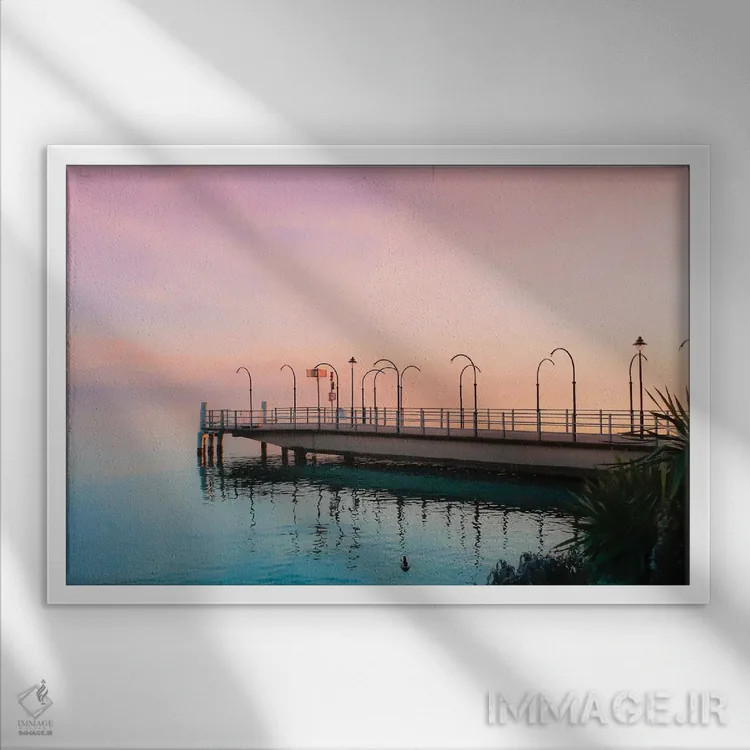 تابلو در امتداد دریاچه ژنو هنگام غروب اثر بلی - نمای قابدار سفید