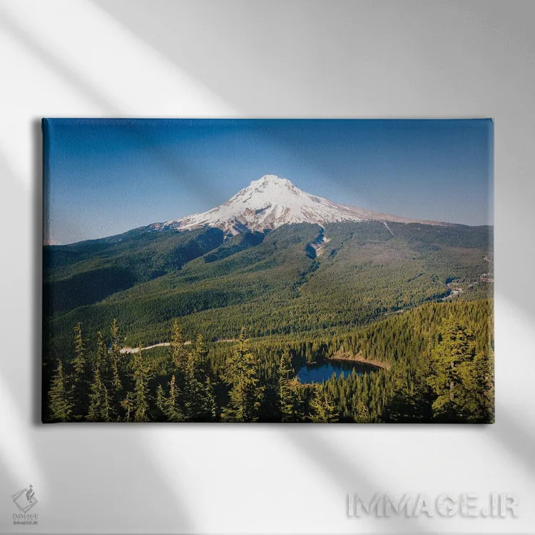 تابلو کوه هود و دریاچه آینه II اثر جان بیلوس - نمای روبهرو روی دیوار