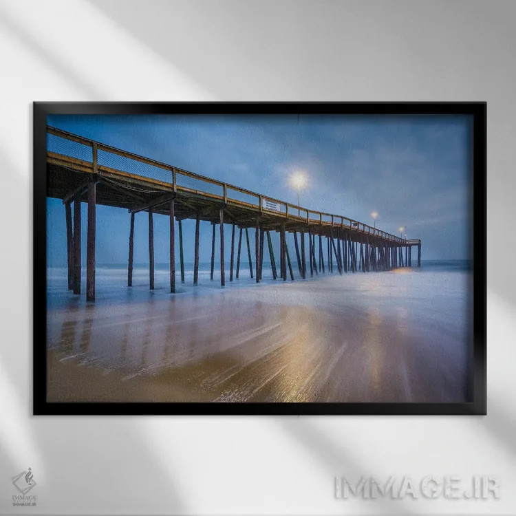 تابلو اقیانوس اطلس و اسکله ماهیگیری اثر جان بیلوس - نمای قابدار مشکی