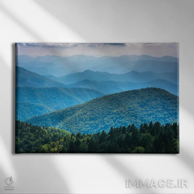 تابلو لایههای آبی اثر جان بیلوس - نمای روبهرو روی دیوار