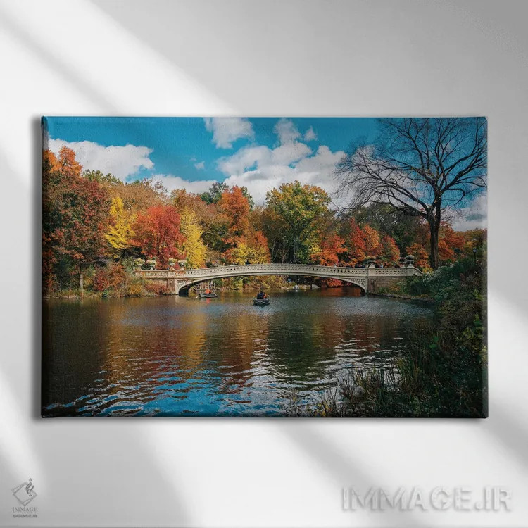 تابلو پل بُو در پاییز I اثر جان بیلوس - نمای روبهرو روی دیوار