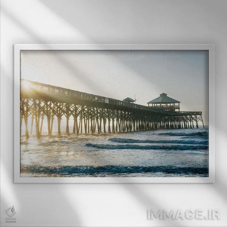 تابلو اسکله ساحل فولی اثر جان بیلوس - نمای قابدار سفید