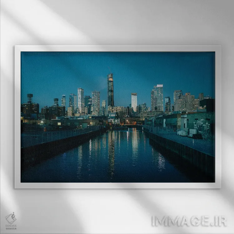تابلو Brooklyn,کانال گوانوس، بروکلین اثر جان بیلوس - نمای قابدار سفید