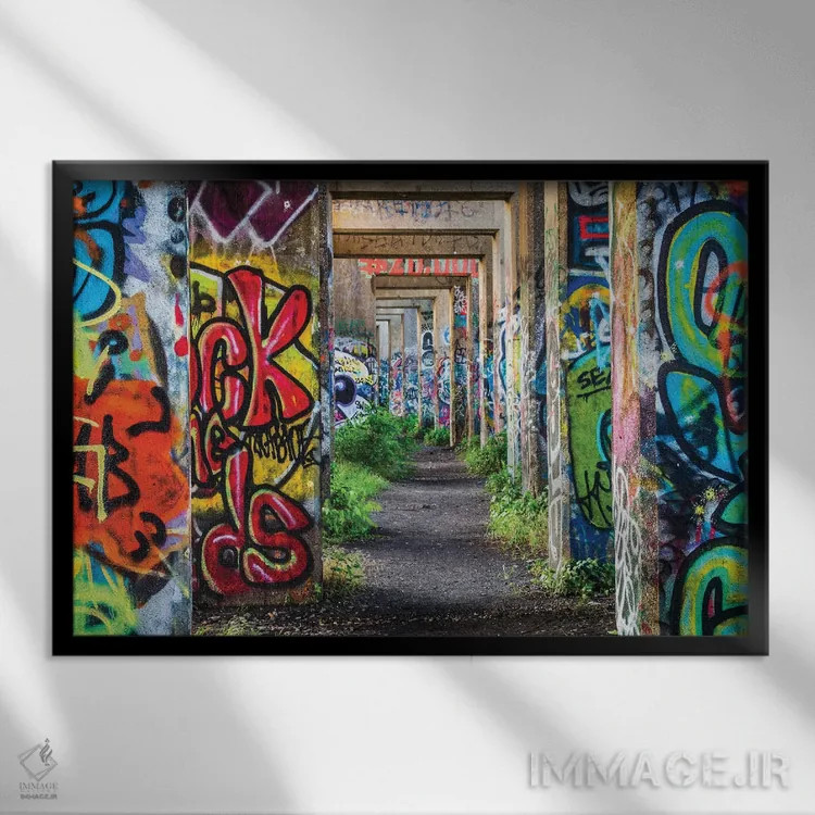 تابلو اسکله گرافیتی III اثر جان بیلوس - نمای قابدار مشکی