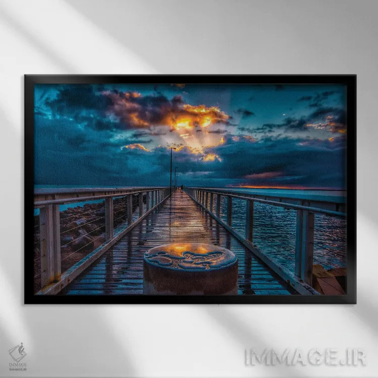 تابلو باران روی اسکله اثر بن مولدر - نمای قابدار مشکی