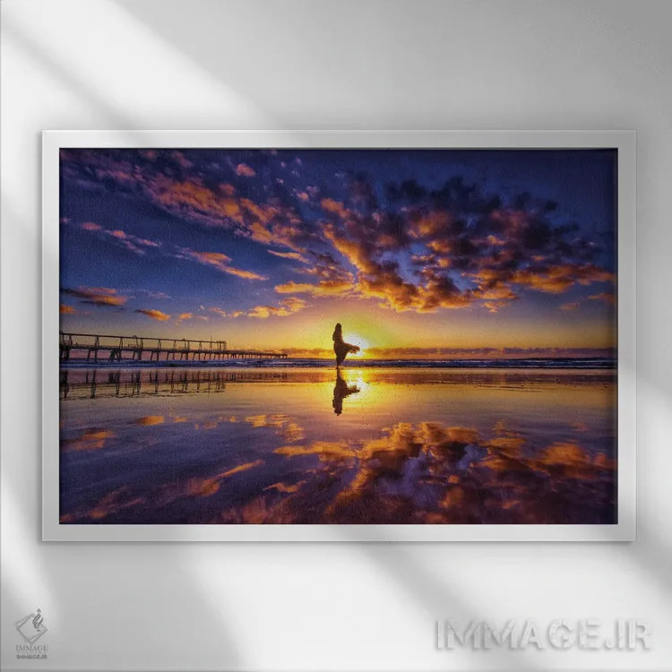 تابلو انتظار اثر بن مولدر - نمای قابدار سفید