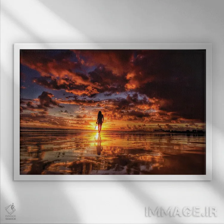 تابلو غرق در نور طلایی اثر بن مولدر - نمای قابدار سفید