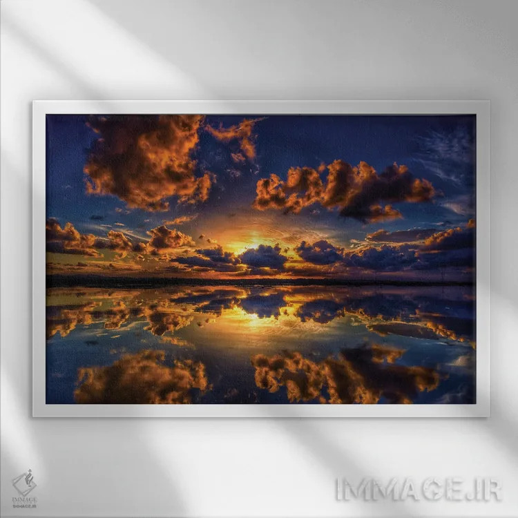 تابلو انفجار غروب اثر بن مولدر - نمای قابدار سفید