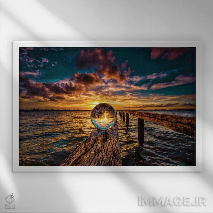 تابلو توپ روی چوب اثر بن مولدر - نمای قابدار سفید