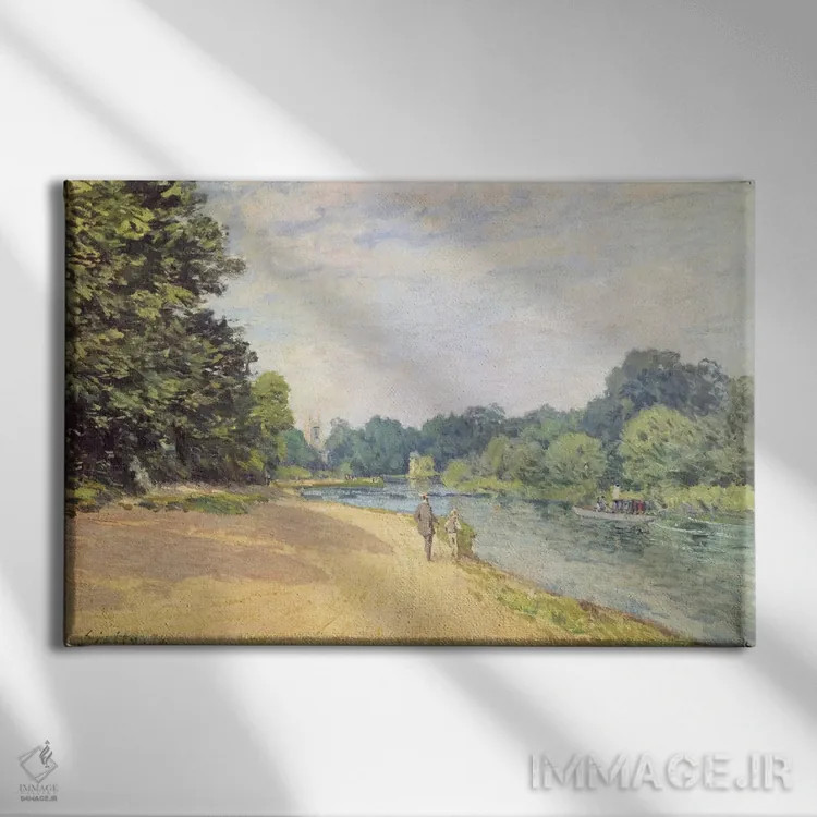 تابلو 1874,رود تیمز با کلیسای همپتون (لا تامیز آوِک همپتون)، ۱۸۷۴ اثر آلفرد سیسلی (نقاش امپرسیونیست انگلیسی-فرانسوی) - نمای روبهرو روی دیوار