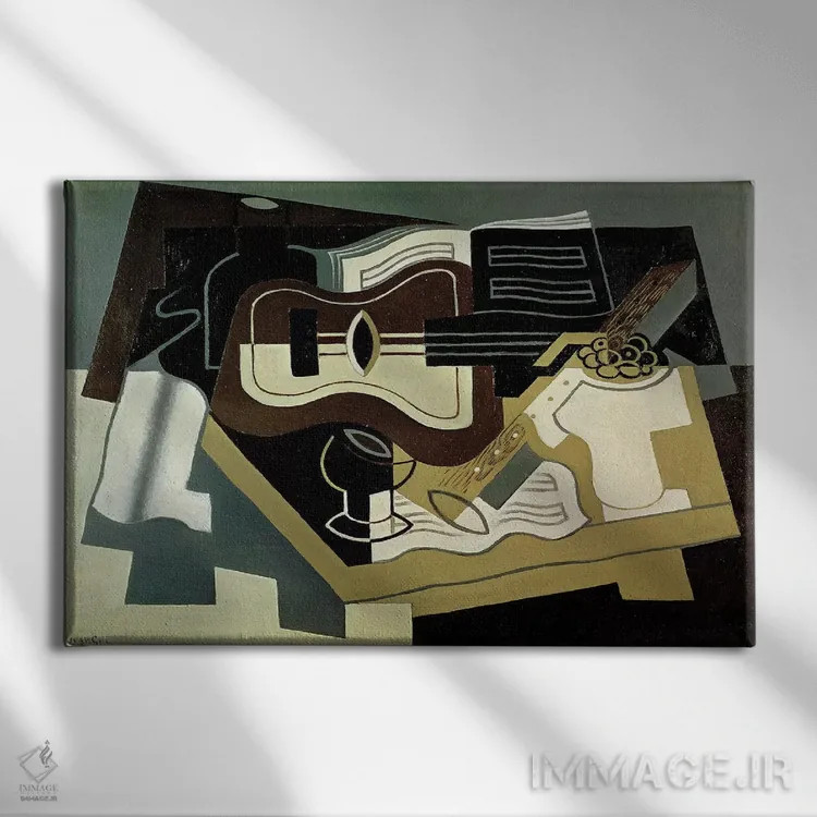 تابلو گیتار و کلارینت، ۱۹۲۰ اثر خوان گрис (نقاش کوبیست اسپانیایی) - نمای روبهرو روی دیوار