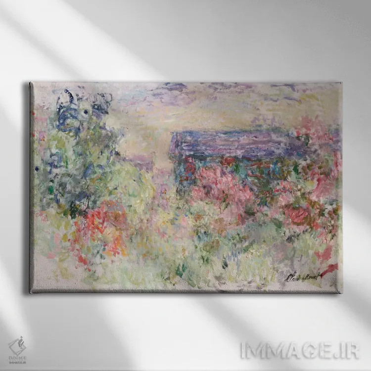 تابلو خانه از میان گل رز، حدود ۱۹۲۵–۱۹۲۶ اثر کلود مونه (نقاش معروف فرانسوی) - نمای روبهرو روی دیوار