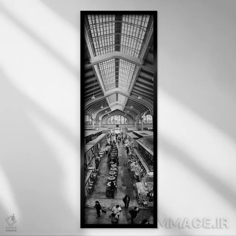 تابلو عکاسی خیابانی ۲۲ اثر گلاوکو منهالی - نمای قابدار مشکی