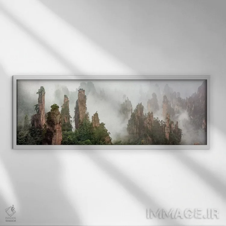 تابلو ژانگجیاجیی پوشیده در ابر اثر هوا ژو - نمای قابدار سفید