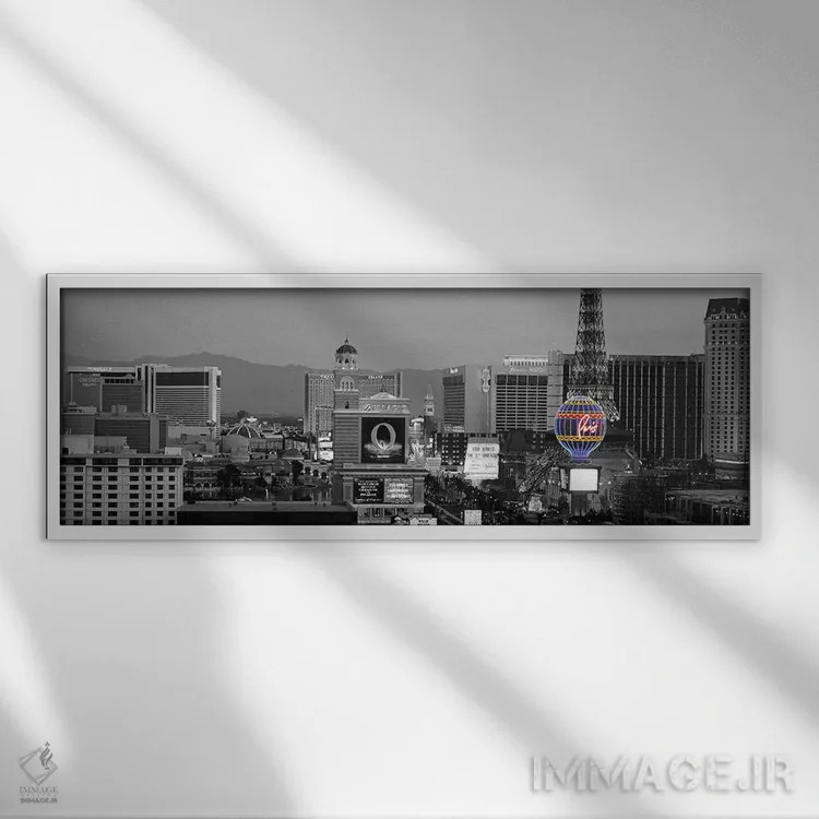 تابلو منظره پانورامای افق شب لاسوگاس با رنگ تقویتی اثر هنرمند ناشناس - نمای قابدار سفید