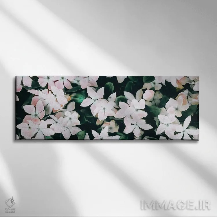 تابلو وینکای صورتی شکوفا اثر ایوجنیا بیدیوک - نمای روبهرو روی دیوار