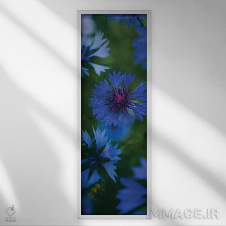 تابلو گل گندم آبی شکوفا اثر ایوجنیا بیدیوک - نمای قابدار سفید