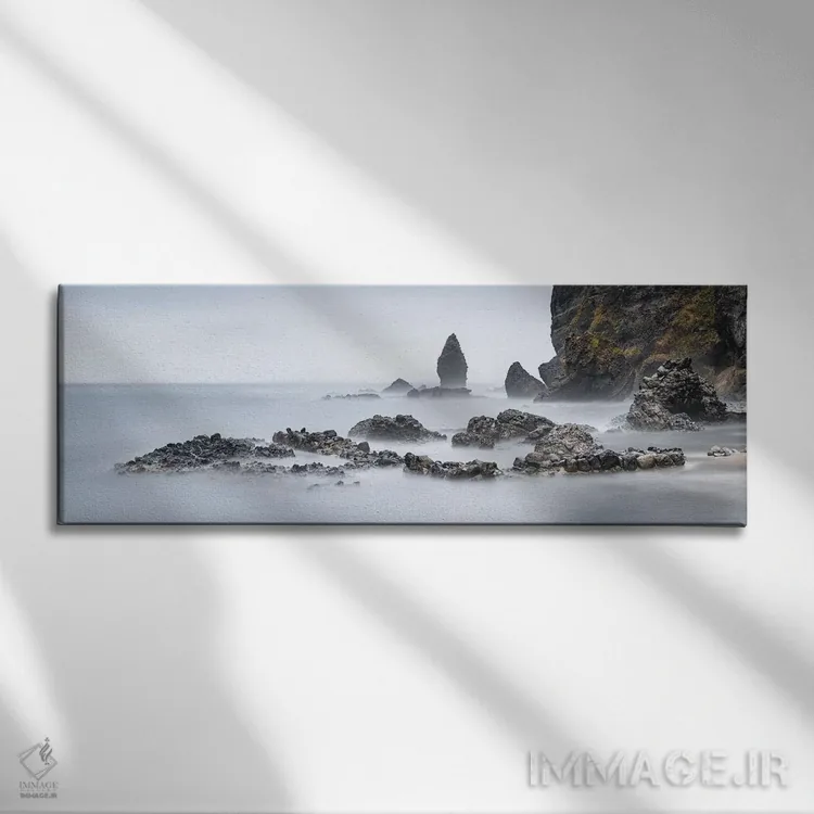 تابلو ساحل صخرهای هوکایدو در شمال ژاپن اثر یان بکه - نمای روبهرو روی دیوار