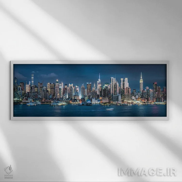 تابلو پانورامای افق منهتن در شب اثر یان بکه - نمای قابدار سفید
