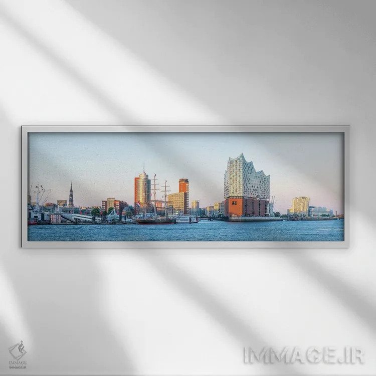 تابلو سالن کنسرت البهارمونی و بندر هامبورگ هنگام غروب آفتاب اثر یان بکه - نمای قابدار سفید