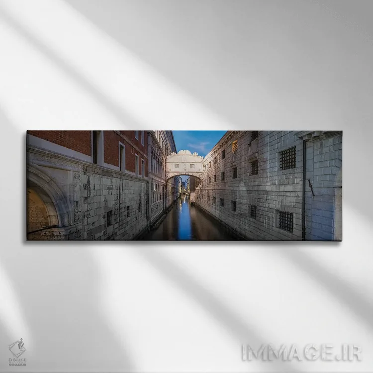تابلو Venice, Italy,پانورامای پل آهها (پونته دی سوسپیری)، ونیز، ایتالیا اثر یان بکه - نمای روبهرو روی دیوار
