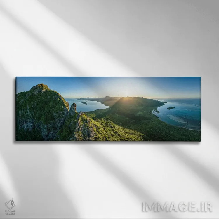 تابلو طلوع خورشید از بالای کوه لمورن برابانت در جزیره موریس اثر یان بکه - نمای روبهرو روی دیوار