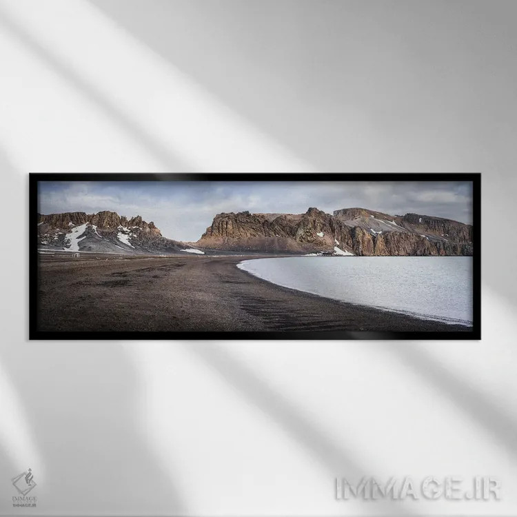 تابلو South Shetland Islands,پانورامای جزیره دیسپشن، جزایر شتلند جنوبی اثر یان بکه - نمای قابدار مشکی