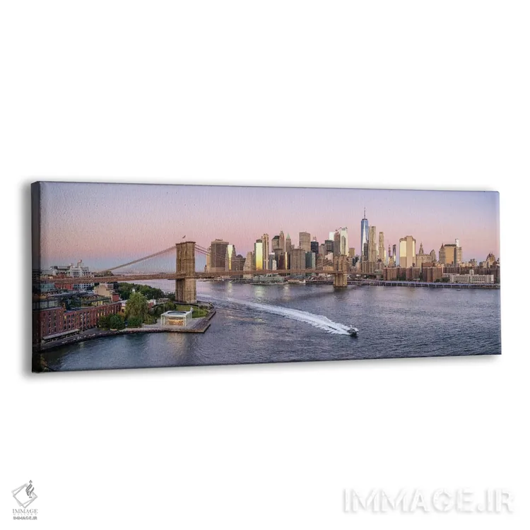 تابلو پانورامای خط افق منهتن با پل بروکلین و رودخانهٔ ایست در طلوع آفتاب اثر یان بکه - نمای پرسپکتیو محصول