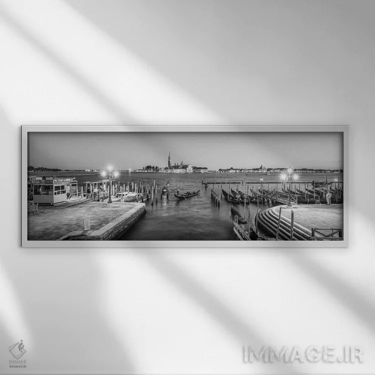 تابلو Venice, Italy,نمای پانورامی از سن جورجو ماجوره در شب، ونیز، ایتالیا اثر یان بکه - نمای قابدار سفید