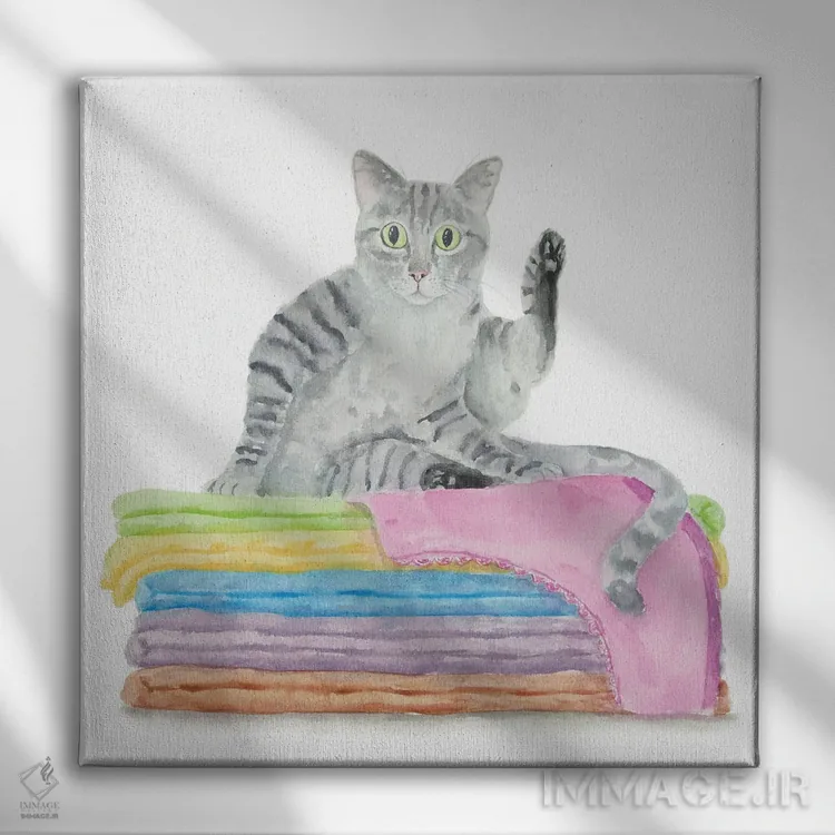 تابلو گربهٔ تیبی خاکستری روی حولهها اثر آلکسی دیمیتریویچ شمیروف - نمای روبهرو روی دیوار