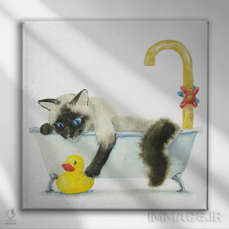 تابلو گربهٔ سیامی رگدال در وان اثر آلکسی دیمیتریویچ شمیروف - نمای روبهرو روی دیوار