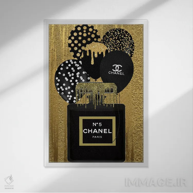 تابلو شنل طلایی و مشکی اثر هنرِ چونی - نمای قابدار سفید