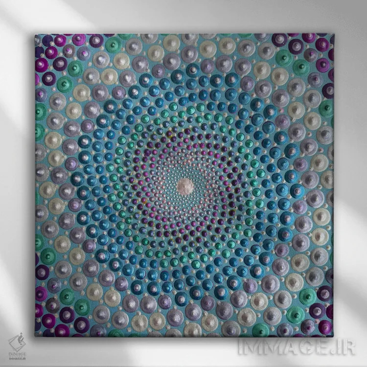 تابلو ماندالای مارپیچی اثر امی داینر - نمای روبهرو روی دیوار