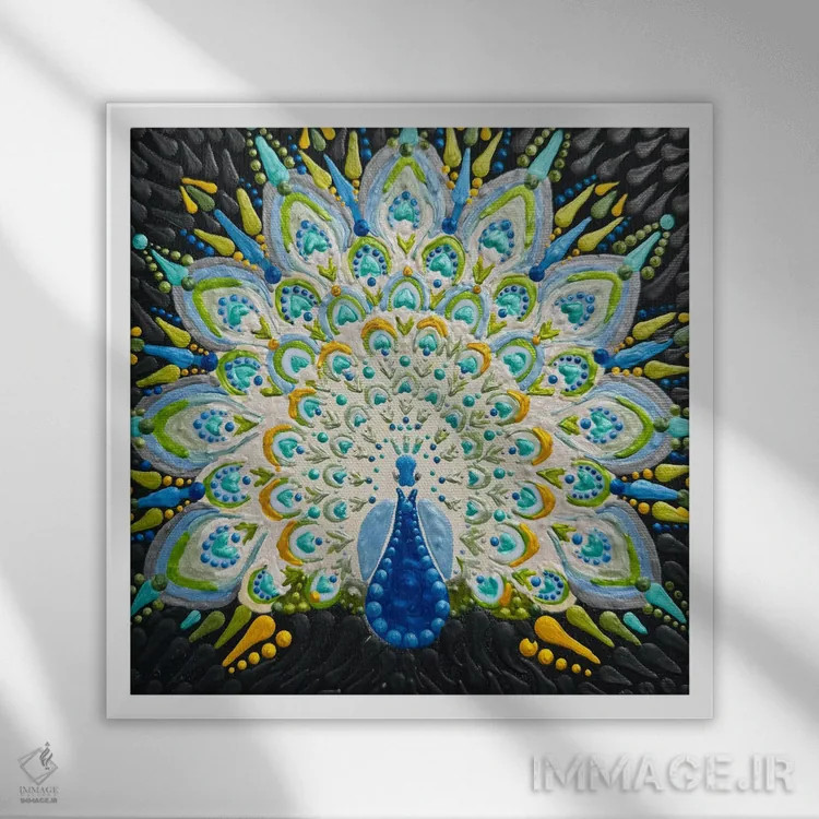 تابلو قدرت طاووس اثر امی داینر - نمای قابدار سفید