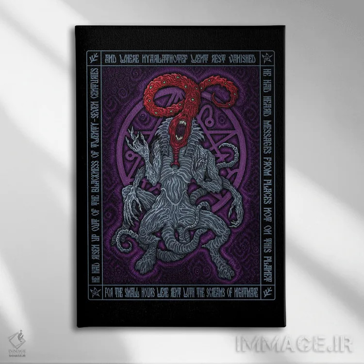 تابلو آیکون نیارلاتوتپ II اثر آژمودای - نمای روبهرو روی دیوار