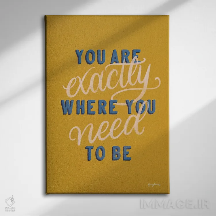 تابلو کلمات انگیزشی اثر بکی تورنز - نمای روبهرو روی دیوار