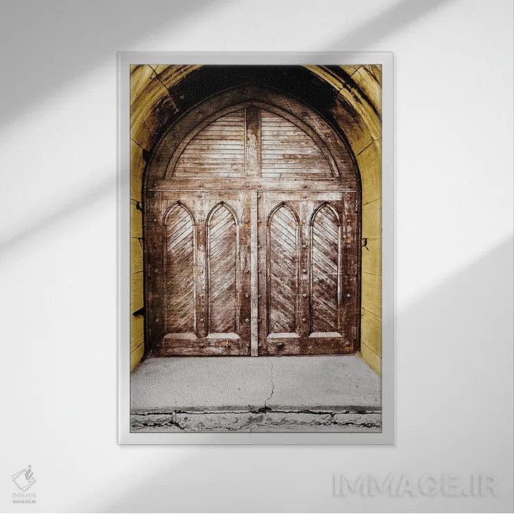 تابلو در طلایی کلیسا I اثر عکاسی بیل کارسون - نمای قابدار سفید