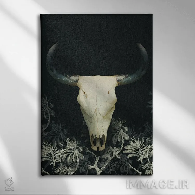 تابلو کلاژ جمجمه گاو اثر بونا فیدسا - نمای روبهرو روی دیوار