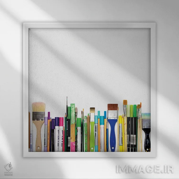 تابلو سلاحهای واقعی خلق عظیم اثر بیانکا گرین - نمای قابدار سفید