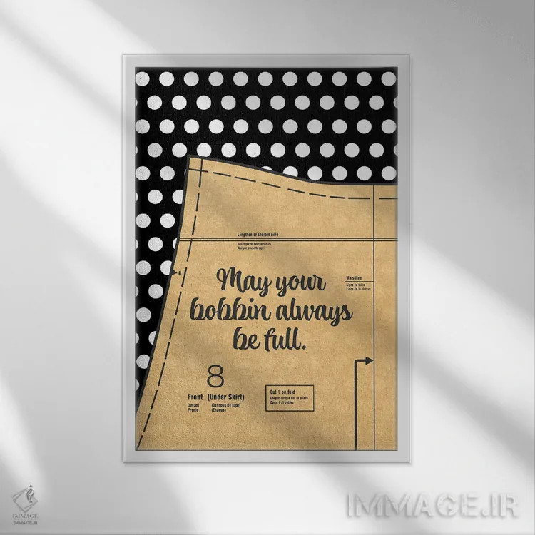 تابلو الگوی دوخت دامن اثر بث بوردلون - نمای قابدار سفید