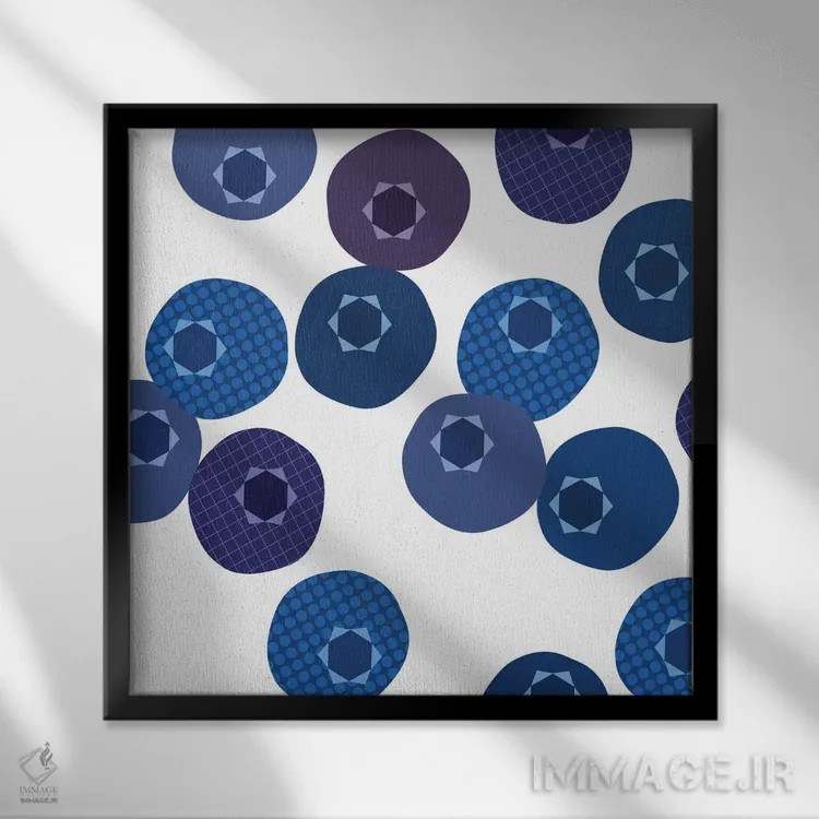 تابلو پاپ آرت مربعی بلوبری (زغالاختهٔ آبی) اثر بث بوردلون - نمای قابدار مشکی