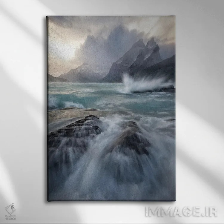 تابلو تورس دل پاین IV (شیلی) اثر استیو برکلی - نمای روبهرو روی دیوار