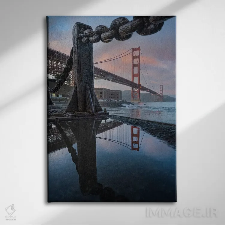 تابلو چاله طلایی اثر استیو برکلی - نمای روبهرو روی دیوار