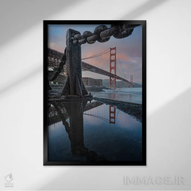 تابلو چاله طلایی اثر استیو برکلی - نمای قابدار مشکی