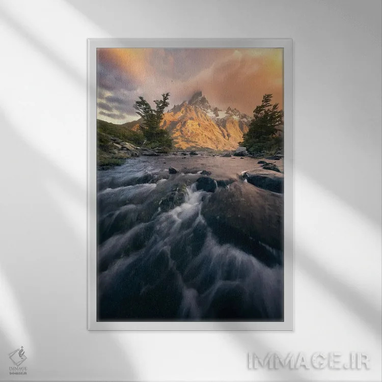 تابلو پاین گرانده اثر استیو برکلی - نمای قابدار سفید
