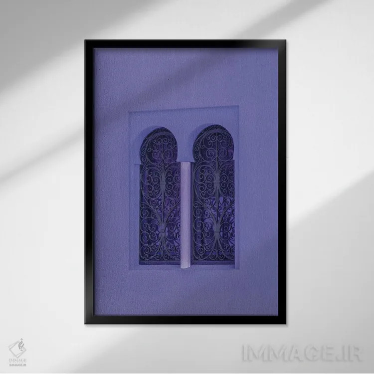 تابلو پنجرههای شرقی اثر بلی - نمای قابدار مشکی
