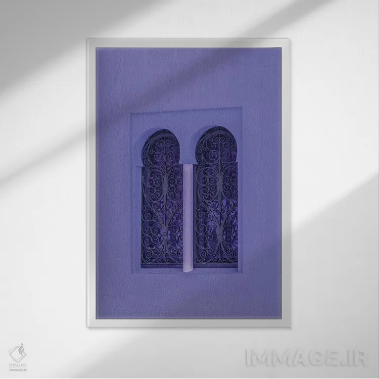 تابلو پنجرههای شرقی اثر بلی - نمای قابدار سفید