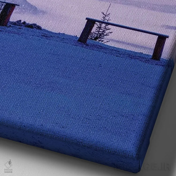 تابلو بالای ابرها زیر ماه اثر بلی - نمای نزدیک بافت بوم