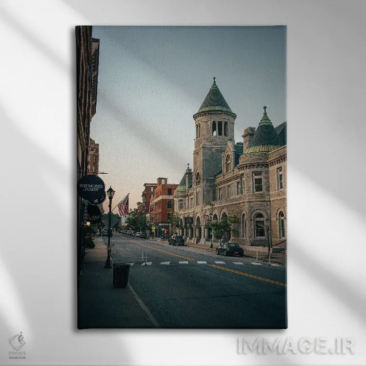 تابلو مرکز شهر آگوستا I اثر جان بیلوس - نمای روبهرو روی دیوار